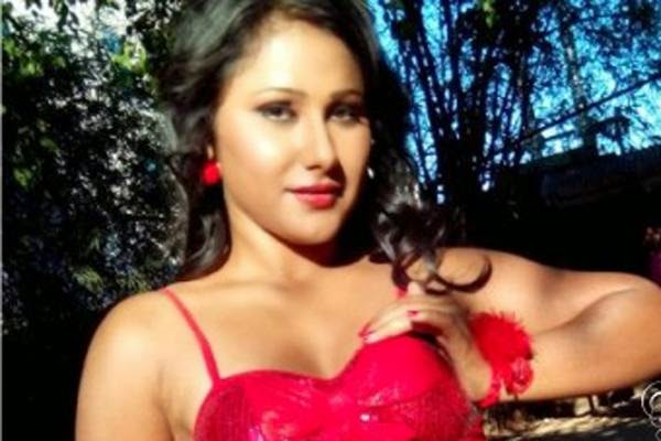 bhojpuri cinema new actress Priyanka Pandit Biography wiki, Latest photos of Priyanka Pandit, new film pics, wallpaper, film, top 10 list