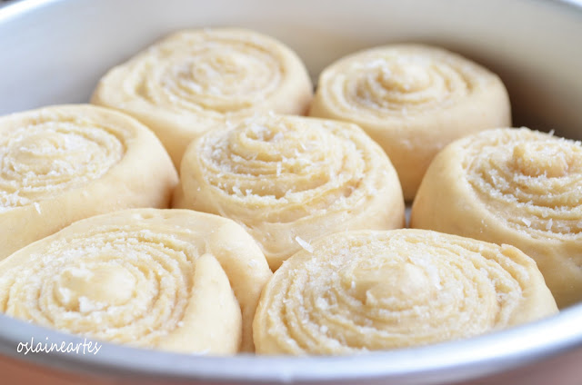 Pães de Leite Condensado e Coco