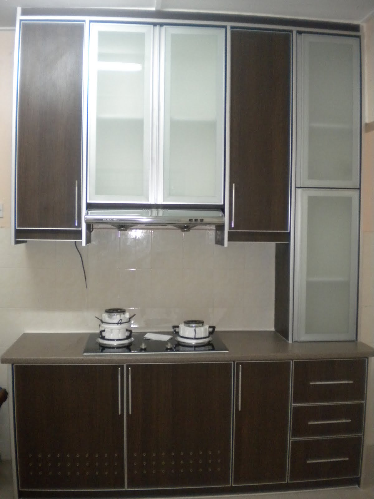 DAMIA HOME RENOVATION Tempahan Kabinet  Dapur  Sri 