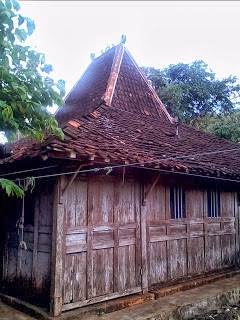 Rumah joglo kayu jati soko 15 cm