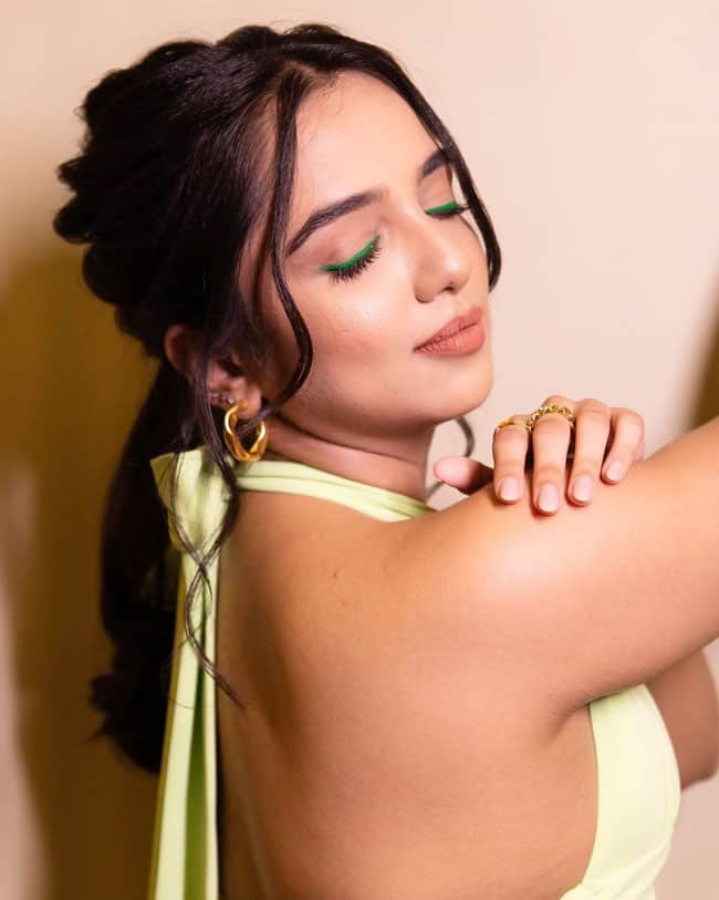 Ahsaas Channa Sizzles in Sexy Green Thigh-High-Slit Gown - See Viral Photos