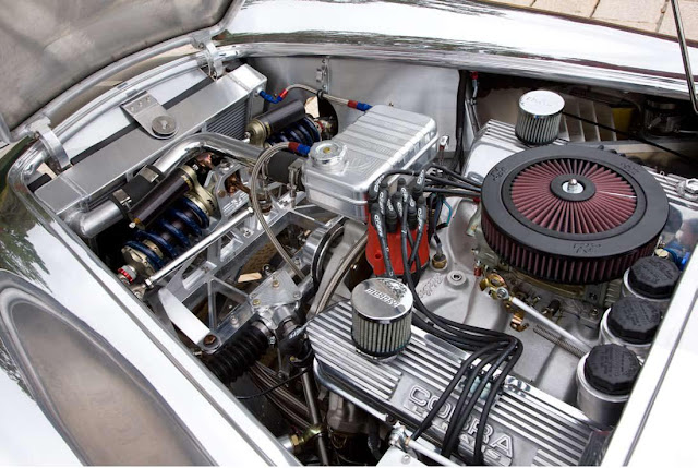 428 cubic-inch Cobra engine
