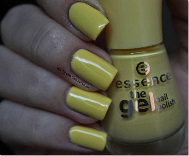 Essence The Gel Nailpolish Love is in the air