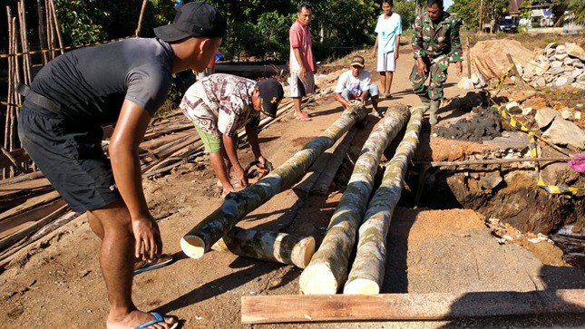 Jembatan Darurat Menuju Lokasi TMMD