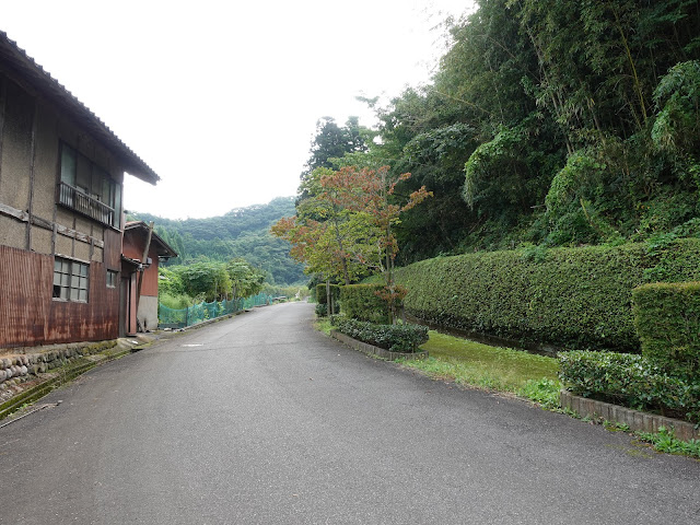 上淀廃寺跡に向かいます