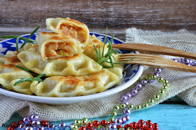 http://www.kulinarnamaniusia.pl/2016/12/pierogi-z-ziemniakami-i-suszonymi.html?m=0