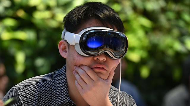 APPLE VISION PRO USERS REPORTING HEADACHES, BURST BLOOD VESSELS
