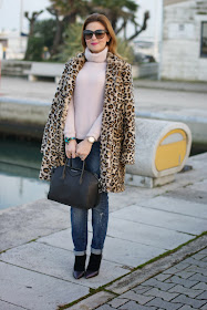 zara leopard coat, leopard faux fur coat, pink sweater, fabi heels, givenchy antigona bag, fashion and cookies, fashion blogger