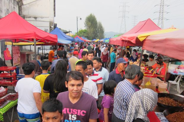 Tips macam mana nak beli makanan di Bazar Ramadan.