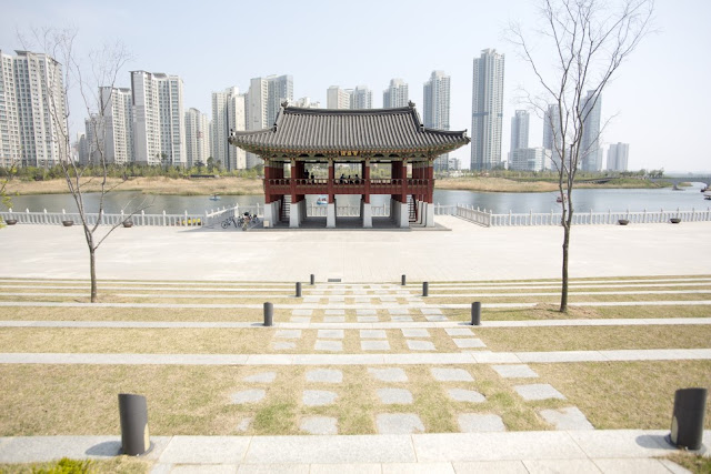"Cheongnaru Pavilion" in Cheongnaho Lake Park