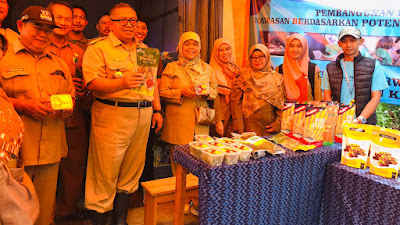 Kadiskan Kabupaten Sukabumi Hadiri Event Festival Durian di Kalapanunggal