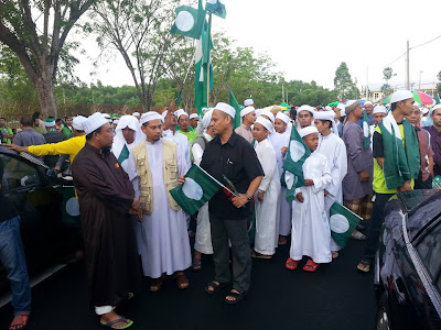 Gambar Perarakan Calon Pas Dan Barisan Nasional Pilihanraya Kecil Kuala Besut