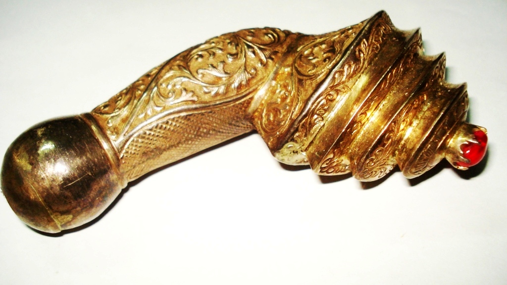 Bangsa Agong: motif-motif hulu keris