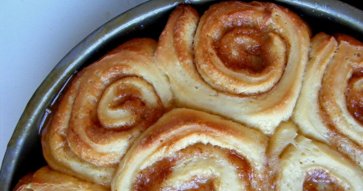 Fill 'Er Hup!: Sticky Caramel Rolls