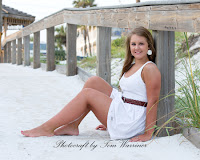 Senior pictures on the beach 