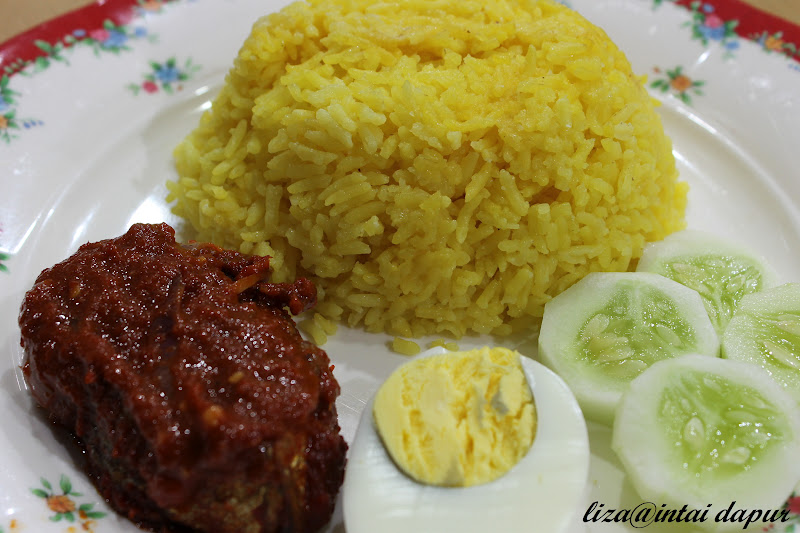 INTAI DAPUR: Nasi Kuning Aroma Dan Sambal Ikan Tongkol.