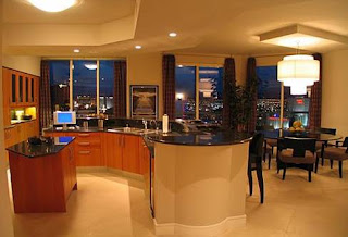Click here for more Las Vegas high rise condo information
