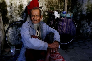  100 YEARS OLD BUT MASTERED FIVE LANGUAGES