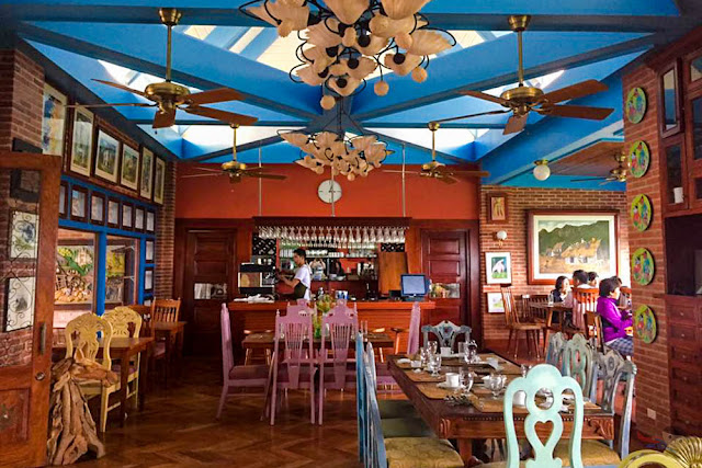 Cafe de Tukon Interior, Batanes