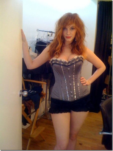 hot-christina-hendricks-9