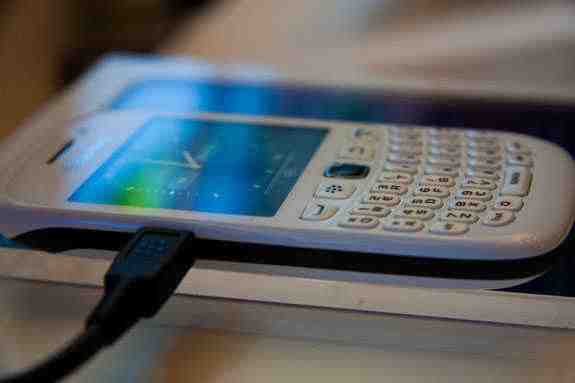 blackberry 9220 rim kembali menghadirkan blackberry terbaru seri ...