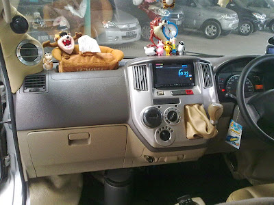 Modifikasi Interior Mobil Daihatsu Granmax