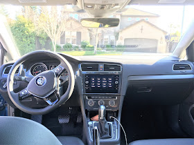 Interior view of the 2019 Volkswagen Golf Sportwagen SE