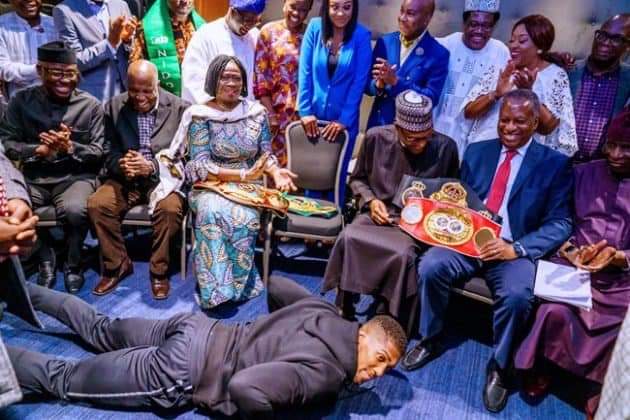 Photos: See how Anthony Joshua presented his heavyweight titles to President Buhari