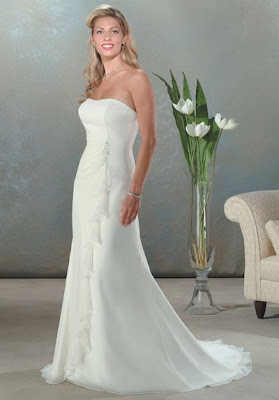 Simple Strapless Wedding Dress