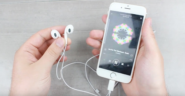 Apple cố gắng đẩy nhanh sửa lỗi tai nghe Lightning EarPods