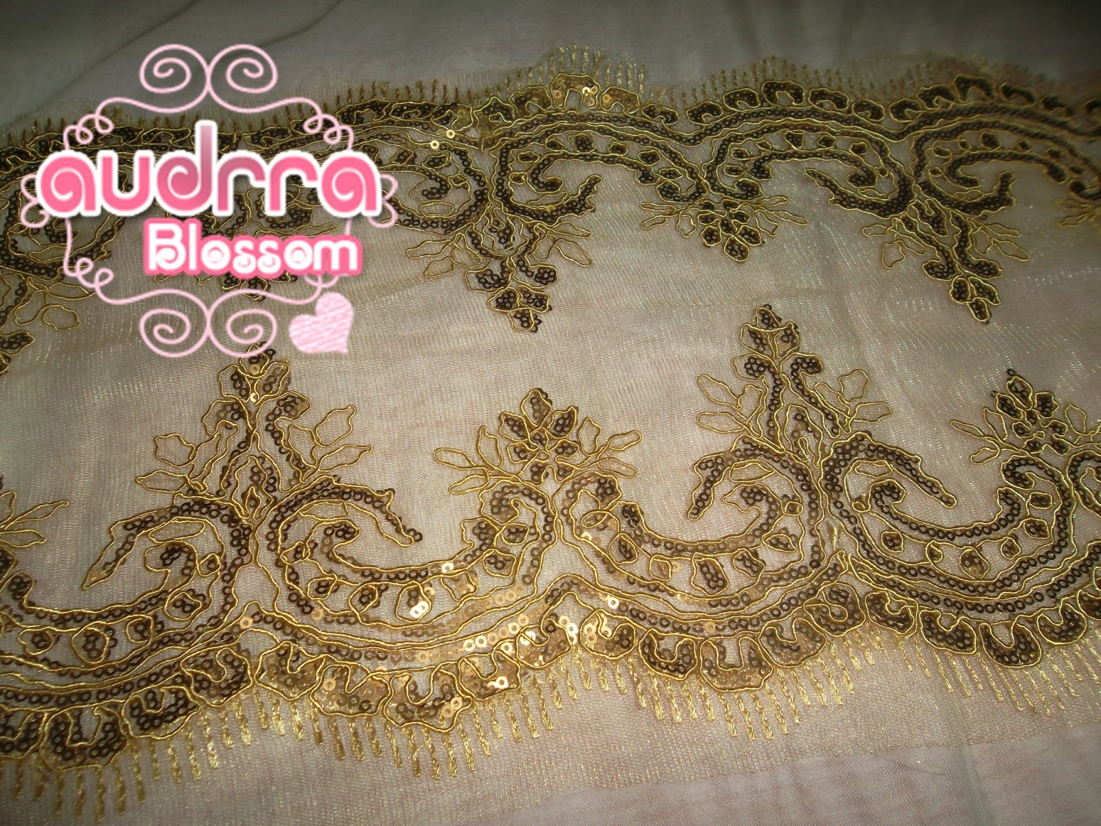 Gold Lace Border