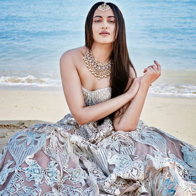 Bollywood actress hot photoshoot images sonakshi sinha 