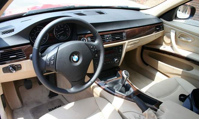 2010 New BMW 328i Sedan interior