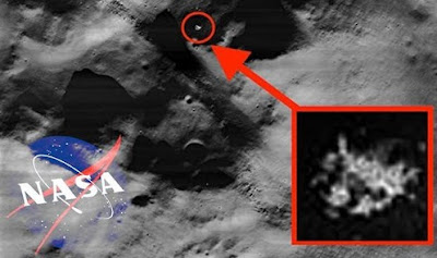 Avvistamento UFO: Scott C Waring crede che questa sia una città aliena sulla Luna  (Immagine: SCOTT WARING)