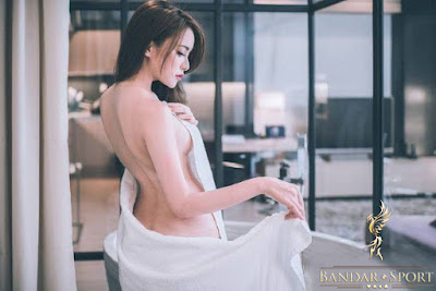 Sexy Chinese Model - Chan Eng Bandarsport