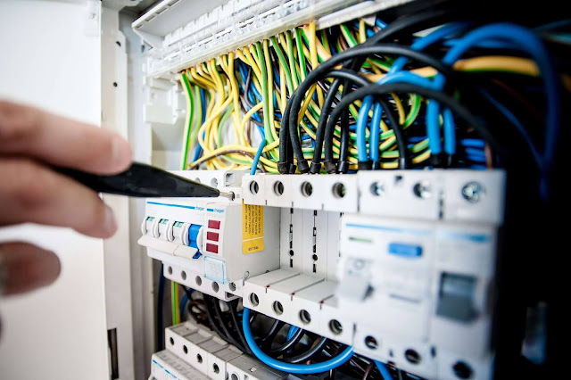 Protection Against Short-Circuit Effects  Inside Low-Voltage Switchboards