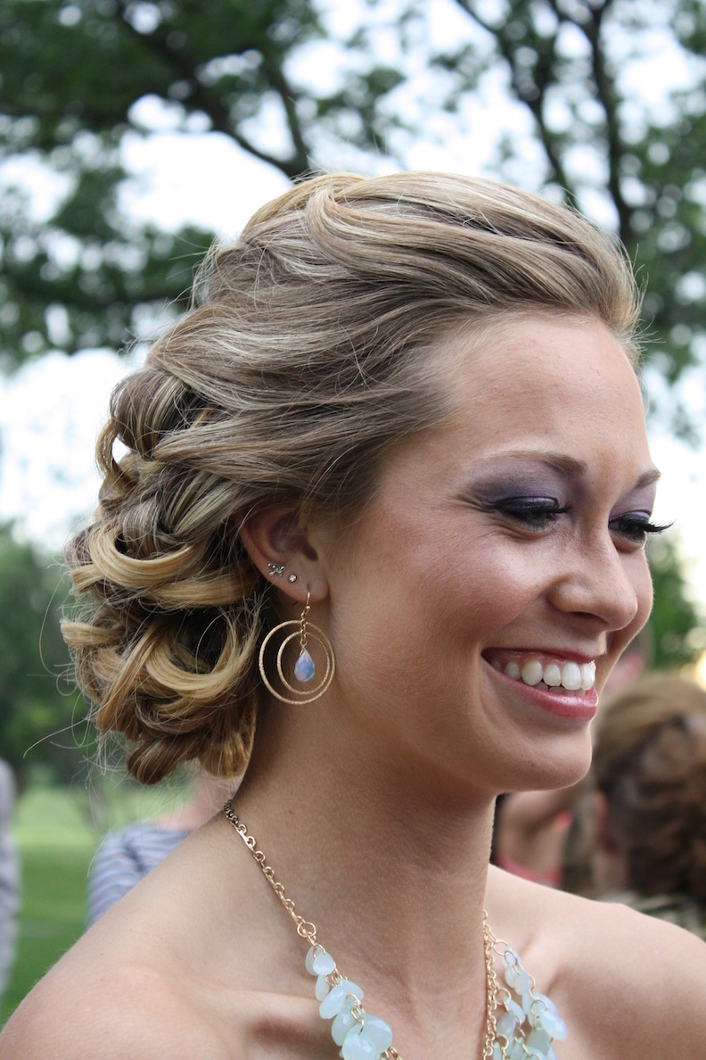 59 Prom  Hairstyles  To Look The Belle Of The Ball Hairstylo