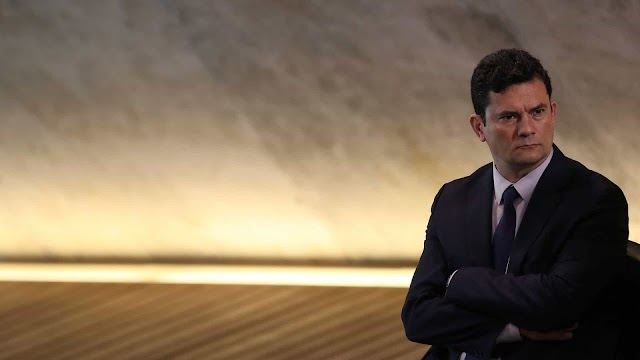 Moro desiste de ativista antiarmas após críticas de aliados do governo