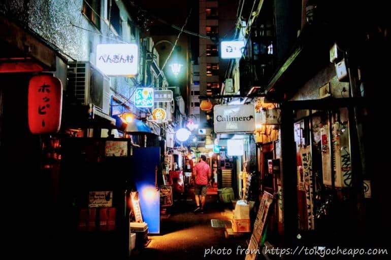 Golden-Gai-Street-770x513