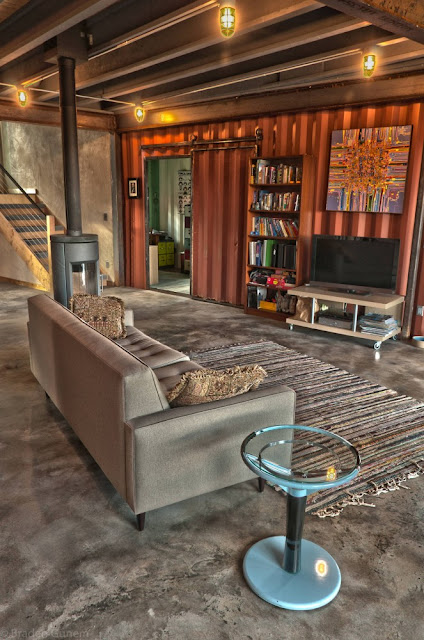 Green off-the-grid shipping container home