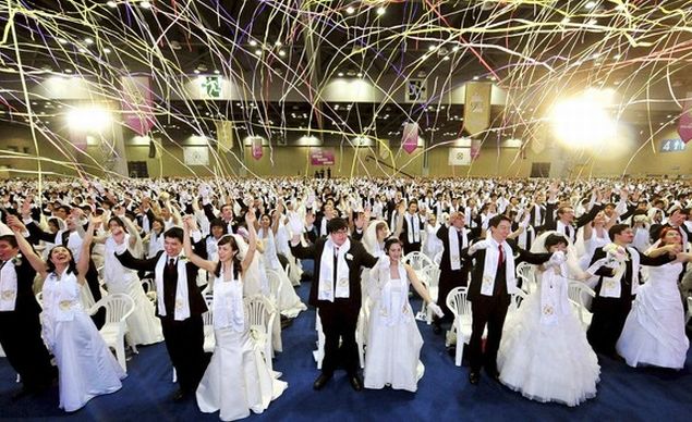 10000 Couples Attended at Mass Wedding Ceremony in South Korea Amazing 