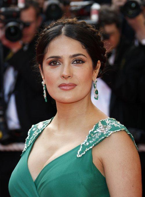 Salma Hayek boobs oops