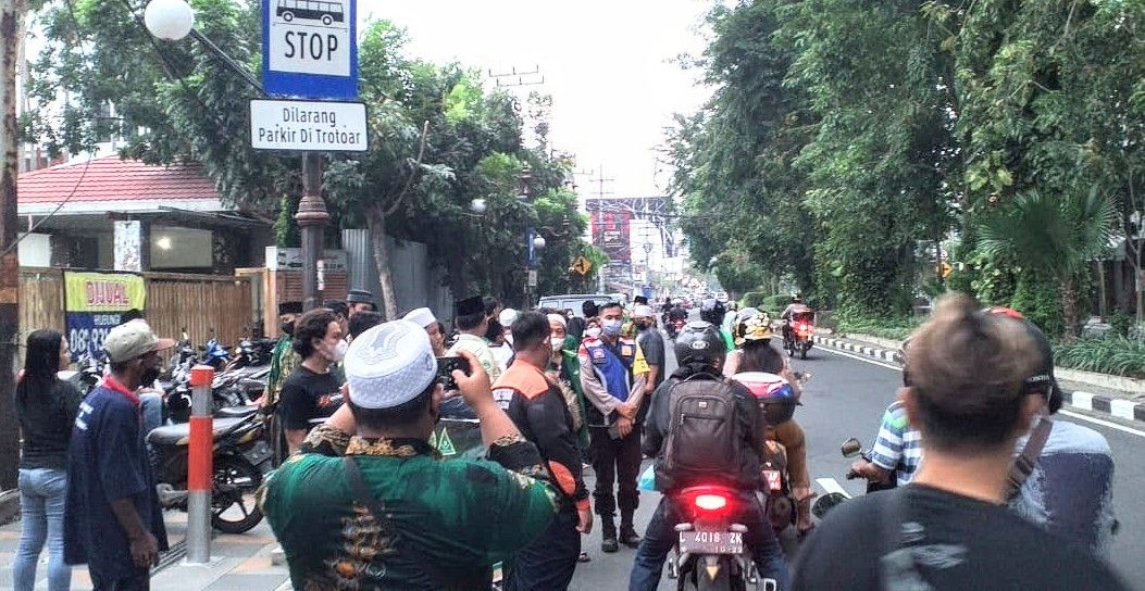 PAC IPNU IPPNU Bubutan Surabaya Lentera Generasi Bangsa Bagi-bagi Takjil