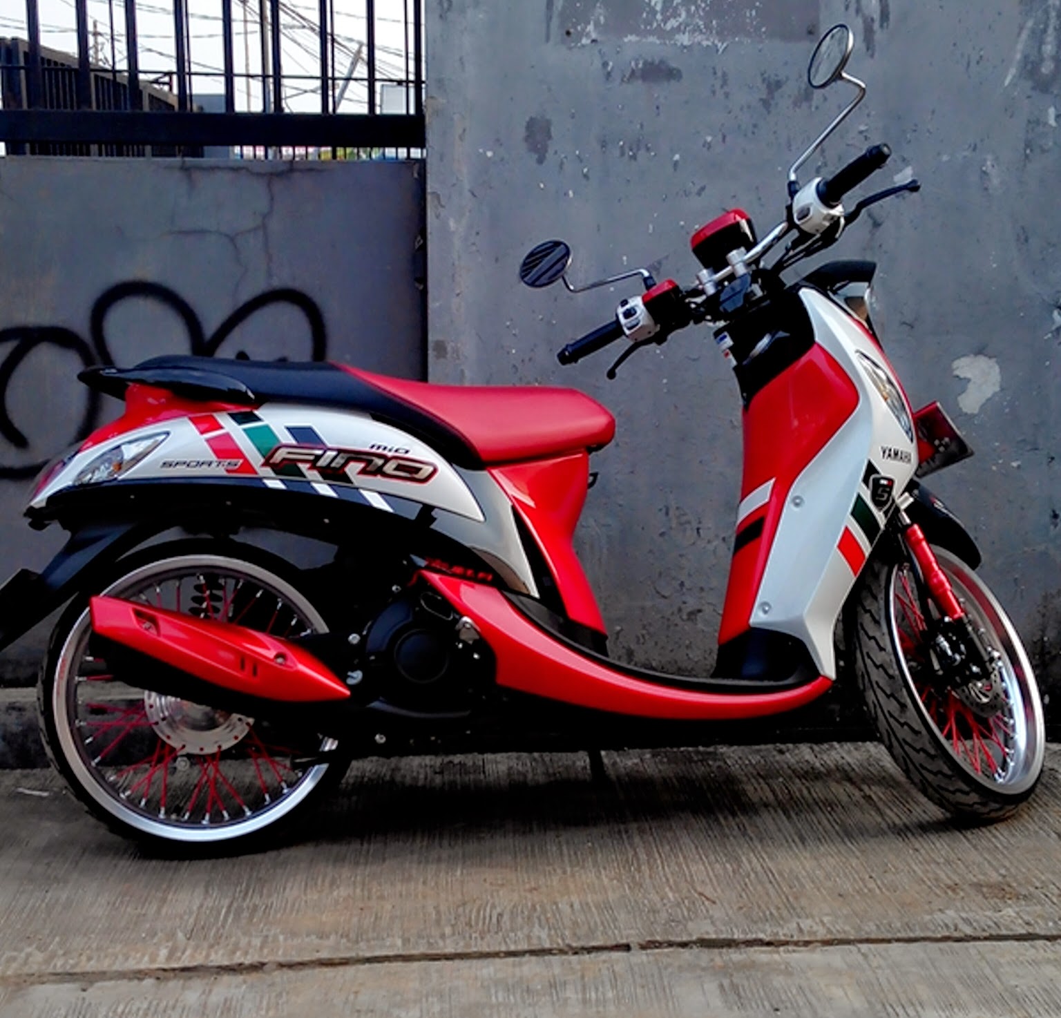 DNC CUSTOM MODIFIKASI MOTOR