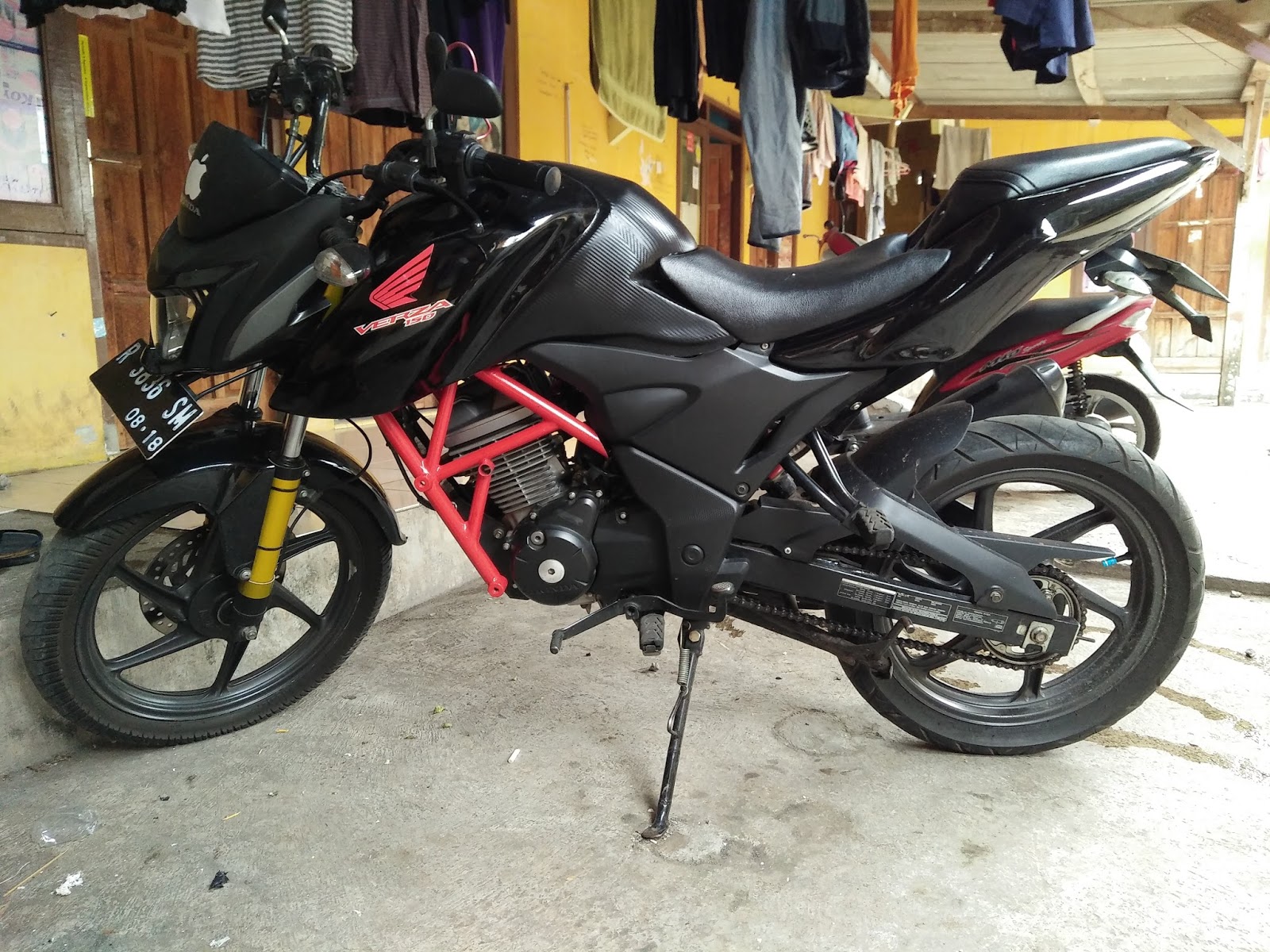 Foto Honda Verza 150r Modif Street Fighter NR27 NYANA RUASNO