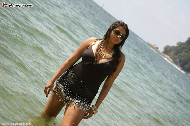 This is latest photo of south indian actress Namitha