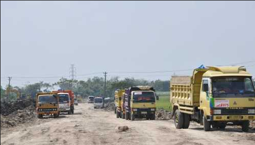 Truk dump pasir - deretan