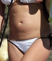 Pamela Anderson White Sexy Bikini Pictures