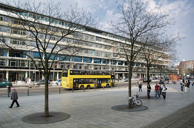 Baustelle Eröffnung Bikini-Haus, Budapester Straße, 10787 Berlin, 03.04.2014