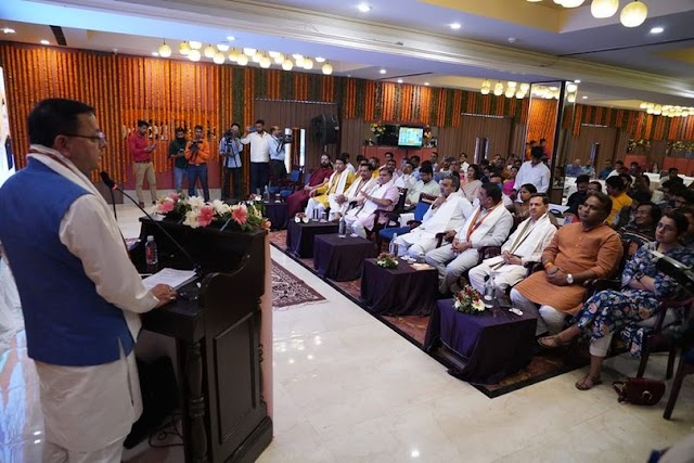 देहरादून : CM धामी ने सोशल मीडिया इन्फ्लुएंसर से संवाद कार्यक्रम में किया प्रतिभाग